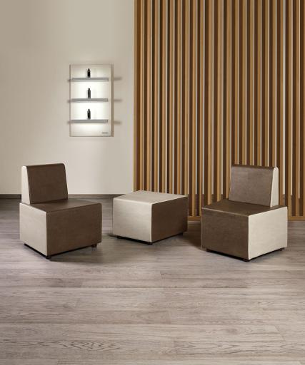Waiting area for hairdresser: Transformer - Salon Ambience Waiting area for hairdresser: Transformer - Salon Ambience